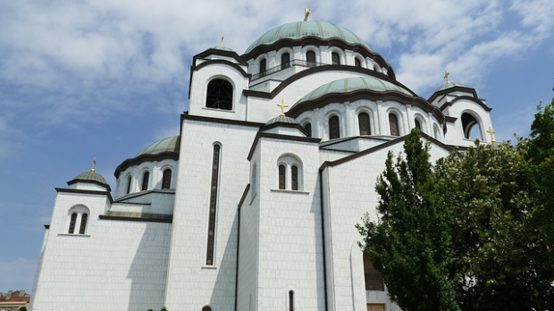 Мало може, мало не може