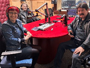 Слушај 'вамо!