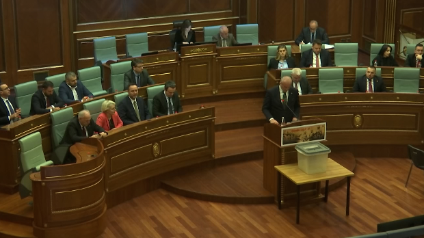 Скупштина у Приштини није изабрала председника привремених институција, није обезбеђен кворум Kép