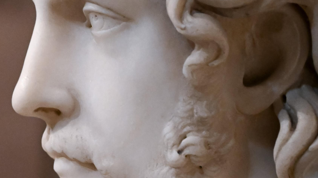 Вођена као дело непознатог аутора, биста Христа Спаситеља сада је приписана мајстору Микеланђелу