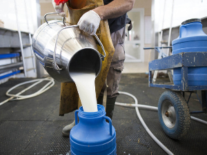 Гламочић: Блокаде у Бресници и Милочају окончане, настављамо дијалог са пољопривредницима