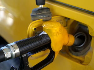 Нафтни шок на светском тржишту, Србија мерама ублажава удар