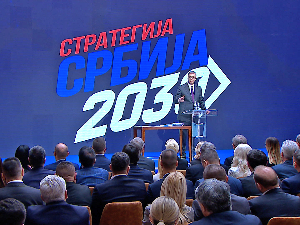 Председник Вучић представља план 