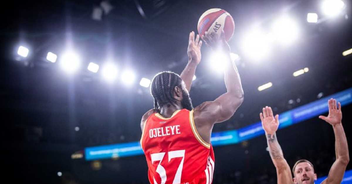 Тројкашко вече Милер-Мекинтајера, Звездина фуриозна серија против Клужа