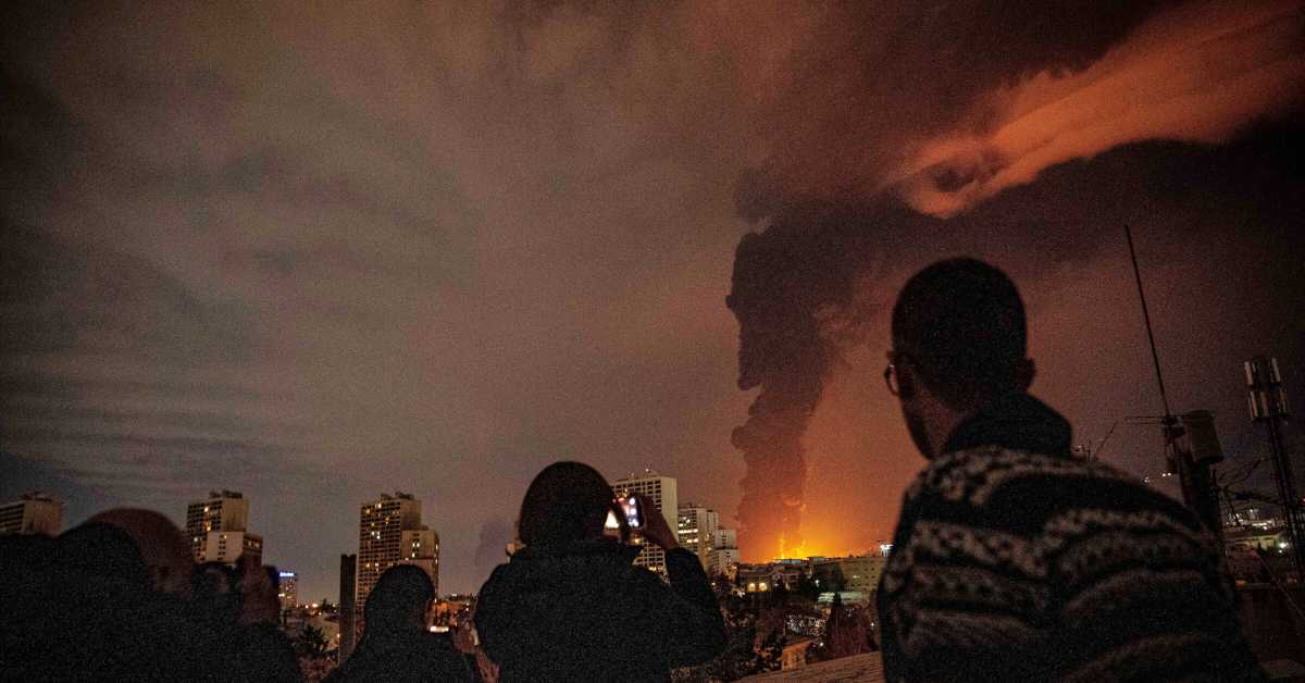 Трамп: Не прихватам ништа мање од предаје Ирана; Револуционарна гарда прети одмаздом