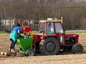 Интензивирање пролећне сетве у Србији