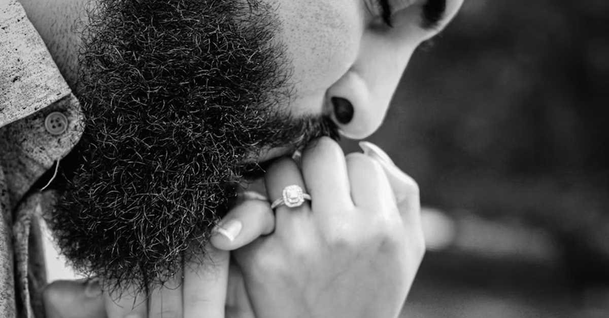 Пољубац у руку може бити сексуални напад, према одлуци шпанског суда