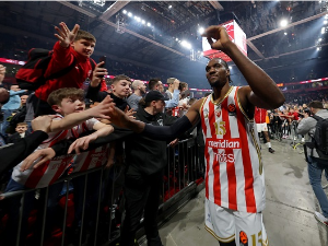 Ништа од одласка из Звезде, Изунду још две године у црвено-белом