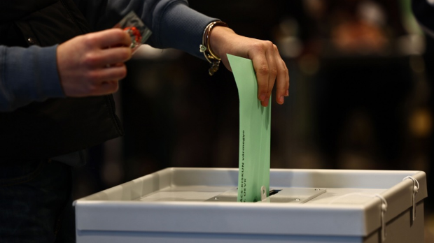 Биралишта у Мађарској затворена, броје се гласови