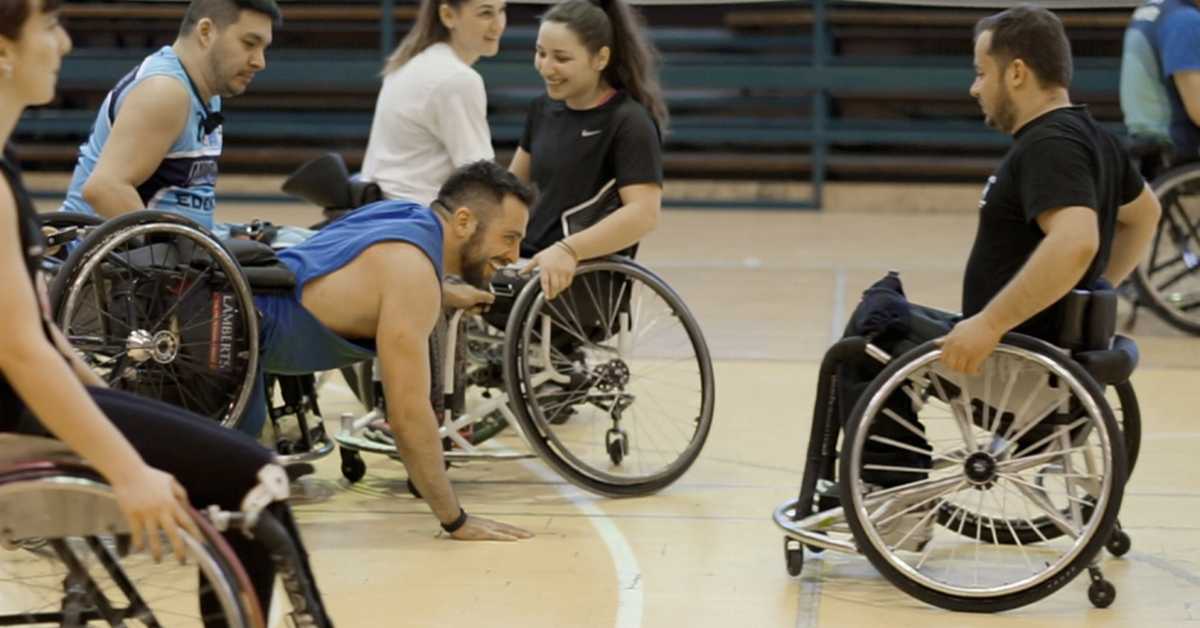 Више од хероја