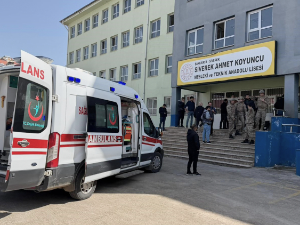 Бивши ученик насумично пуцао у средњој школи у Турској, повређено 16 особа