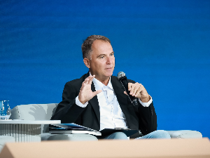 Предавање Виктора Лазића у Москви