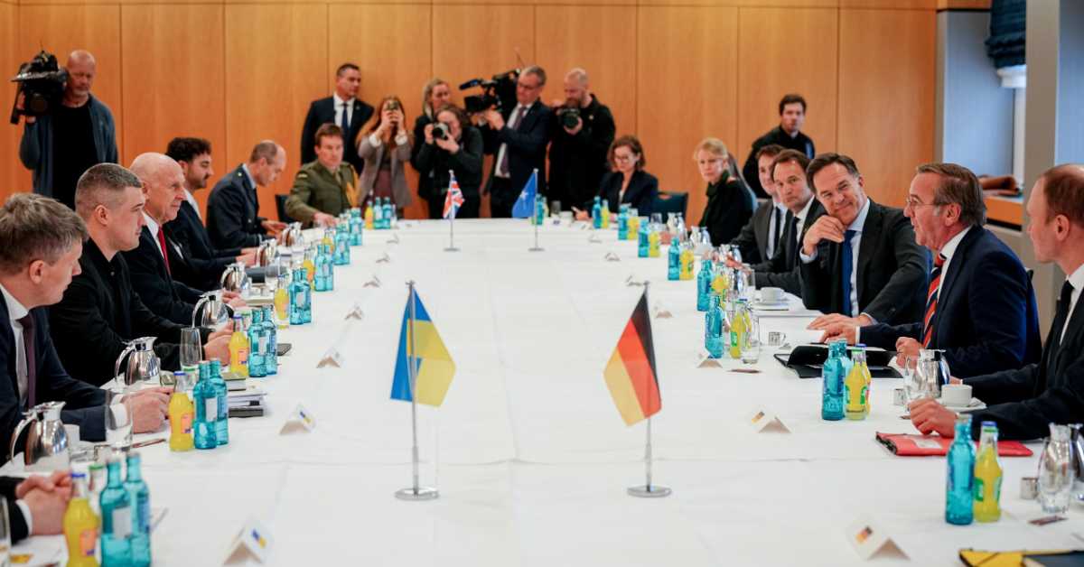 Састанак Контакт групе за одбрану Украјине у Берлину; Медведев прети: Лепо спавајте, европски партнери