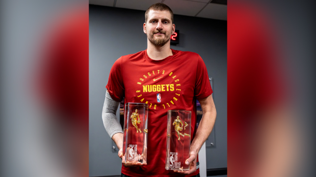 Јокић с новим трофејима у рукама - витрине још богатије