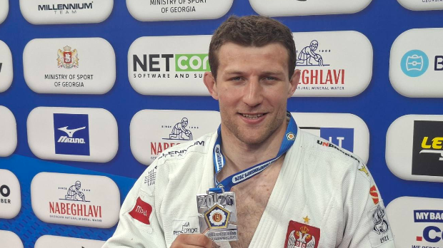 Немања Мајдов сребрни на Европском првенству у рвању