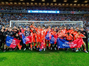 Фудбалери Ковентрија после 25 година изборили пласман у Премијер лигу