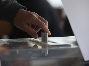 Анекта: Шест листа улази у парламент, води 