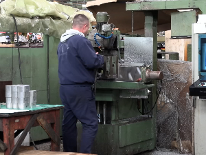 И после поделе социјалних програма, део радника трстеничке Петолетке у производним погонима