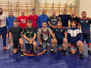 Српски рвачи се у Мађарској припремали за Европско првенство