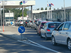 Гранични прелази Бачки Виногради и Хоргош 2 са Мађарском од 1. маја радиће непрекидно