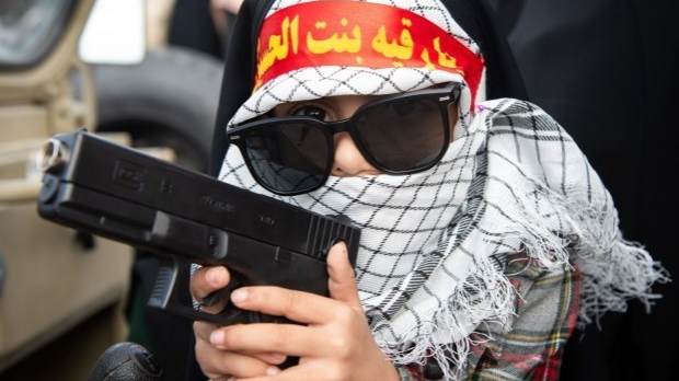 Рат у Персијском заливу: Битка за контролу Ормуског теснаца и закон јачег на тржишту енергената 