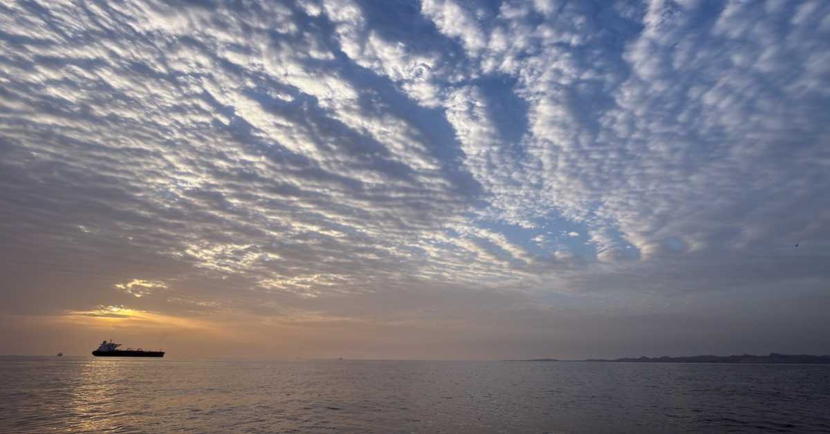 Статус кво у Ормуском мореузу; ИДФ и Хезболах крше тек договорено примирје у Либану