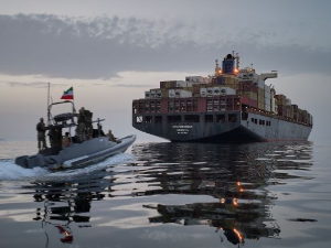 Носачи авиона, мине и претње у Персијском заливу – цена мира 100 милијарди долара 