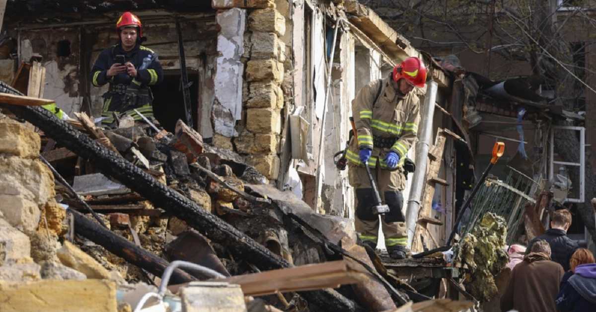 Напад на Дњепар – двоје погинуло, 21 повређен; ЕУ најављује 21. пакет санкција Русији