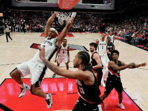 Трећа победа Сан Антонија над Портландом