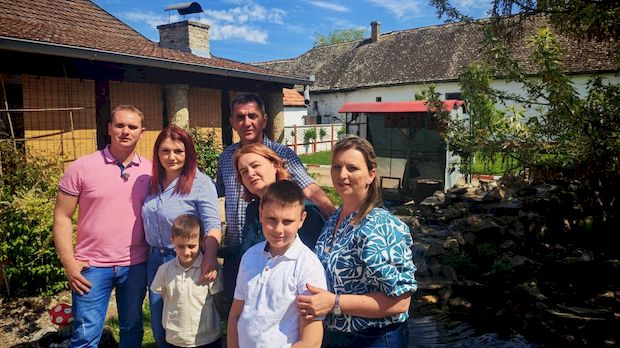 Знање имање: Село граду, град селу