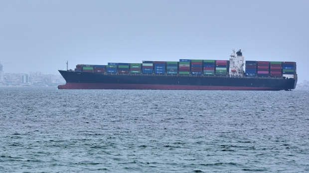 Трамп: Иран је у колапсу, траже да отворимо Ормуски мореуз; Техеран: Пролаз после рата само по протоколима