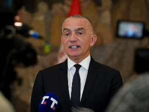 Министар правде осудио паљење аутомобила јавног тужиоца у Ваљеву