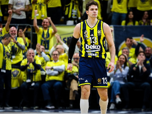 Биберовић затрпао кош Жалгириса, Фенербахче повео у серији