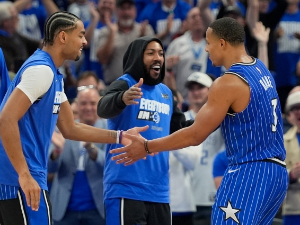 Орландо на корак до великог изненађења, Пистонси у проблему