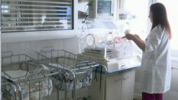 Два кључна проблема савременог акушерства – шта нови стандарди доносе породиљама у Србији