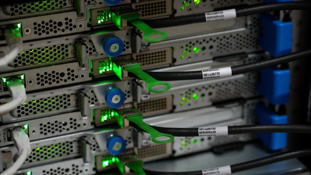 Српски модел вештачке интелигенције – институције и компаније уступају архиве за тренирање домаћег система ВИ 