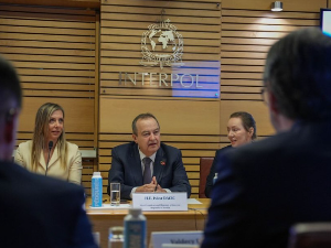 Дачић са генералним секретаром Интерпола