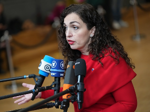 Вјоса Османи окончала мандат – предата дужност Албуљени Хаџију 