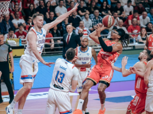 Звезда "одрадила" посао против Игокее, Обрадовић одморио главне играче пред финиш Евролиге