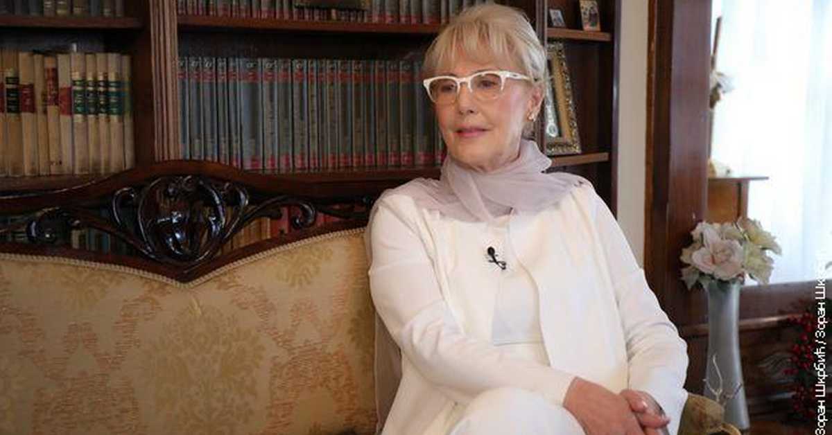 ТВ лица: Празници са Дином Чолић