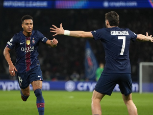 ПСЖ за два гола и две класе бољи од Ливерпула, "црвени" су уздају у чудо на "Енфилду"