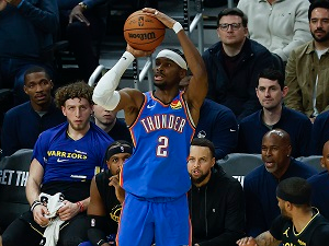 Оклахома декласирала Лејкерсе и помогла Денверу