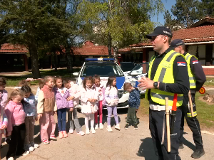 Лесковац: "Безбедност се учи од малих ногу"