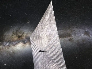 Светлосни погон све ближе стварности, да ли ћемо свемиром путовати на космичким једрењацима