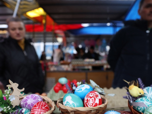 Шта ћете моћи да обавите за празнике – радно време апотека, пошти, пијаца