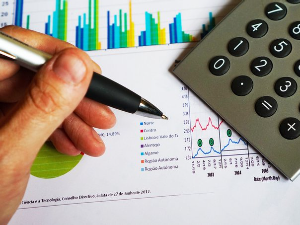 Шта стоји иза различитих кредитних  рејтинга Србије