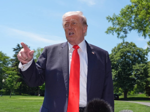 Трамп: Иран ће одустати од нуклеарног оружја; Техеран: У случају новог напада могуће обогаћивање уранијума до 90 одсто