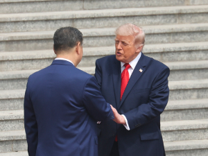 Сведени Си и каубој Трамп – глумац Марко Стојановић анализира говор тела двојице државника