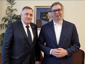 Вучић са Додиком о темама од значаја за грађане Србије и Српске