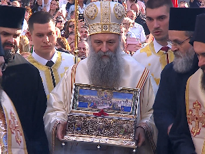 Чудесни Појас Пресвете Богородице стигао у Београд
